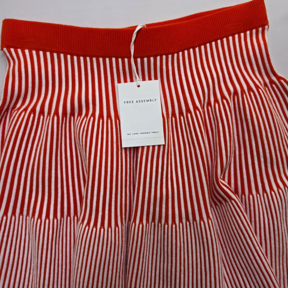 NWT Free Assembly Women orange-red hue Striped Knit Tiered Skirt Size S(4-6)